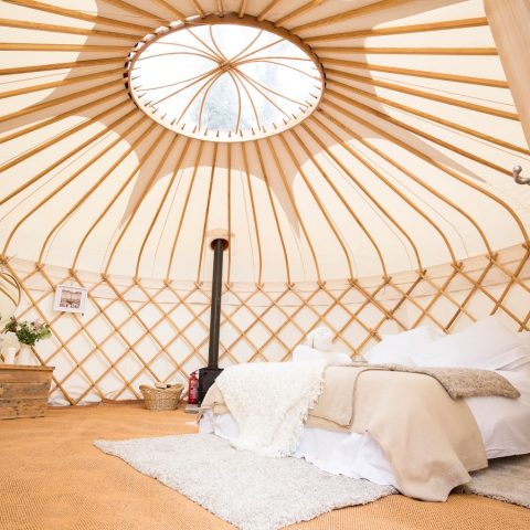 18 foot yurt interior